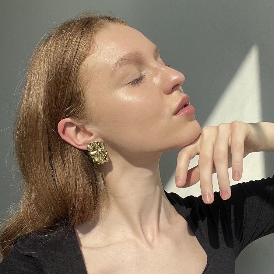 Auskarai SHAPED RECTANGULAR STUD